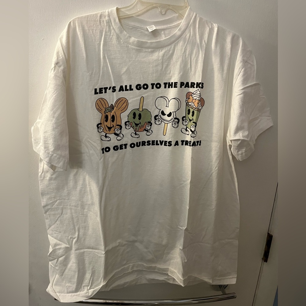 Small Shop Spook Park Snack Graphic Tee
